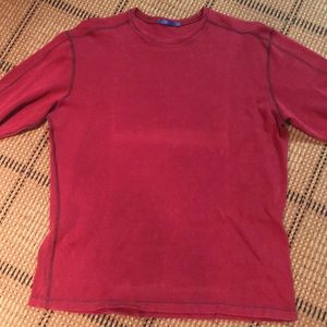 Long sleeve red top
